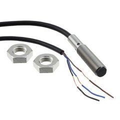 Omron E2B-S08KS02-WP-C2 2M M8 2MM NPN NC Kısa Gövde Kablolu Endüktif Sensör
